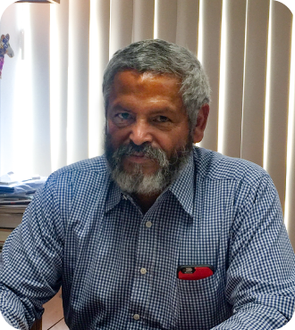 Dr. Ramiro Calderón