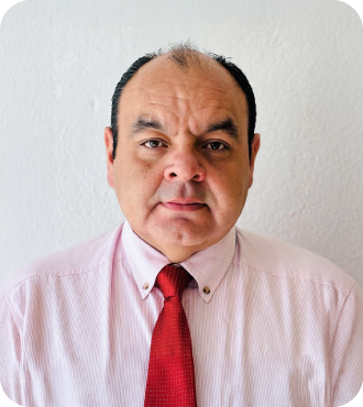 Dr. Roberto Solís